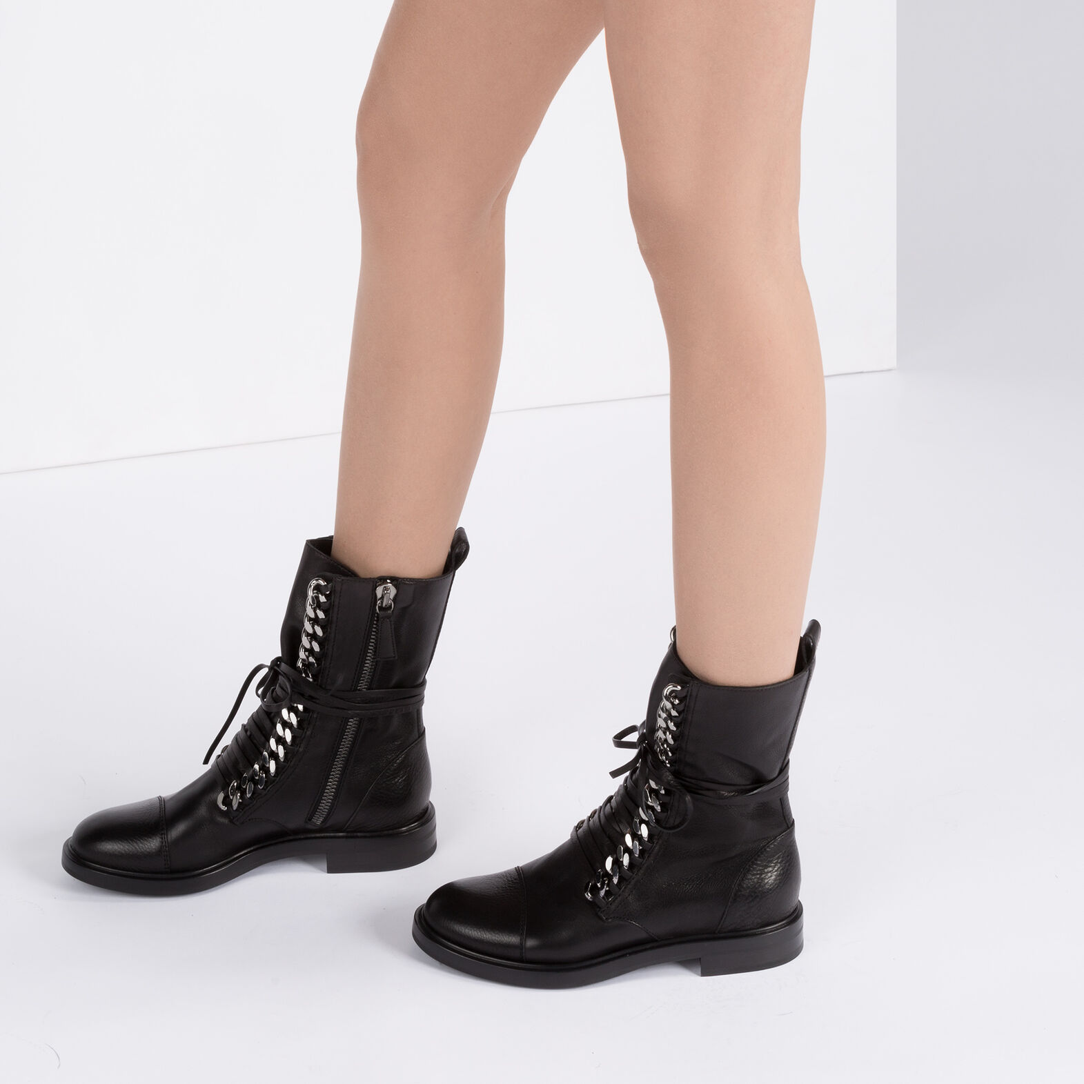 Det Seaside Siesta Women's Ankle Boots in Black | City Rock | Casadei
