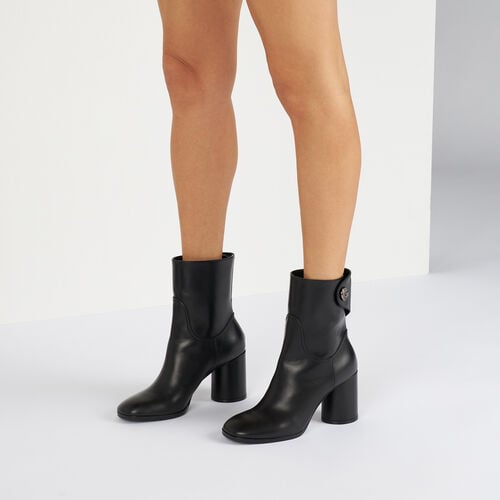 Cleo Leather Ankle Boots in Black for Women | Casadei®