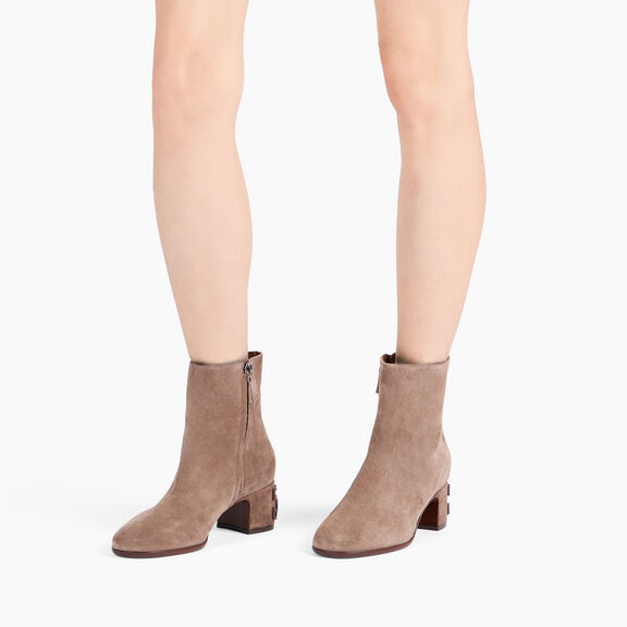 Casadei بوت موني نوماد للكاحل Caribou 1R528A0501NOMAD Casadei بوت موني نوماد للكاحل Caribou 1R528A0501NOMAD