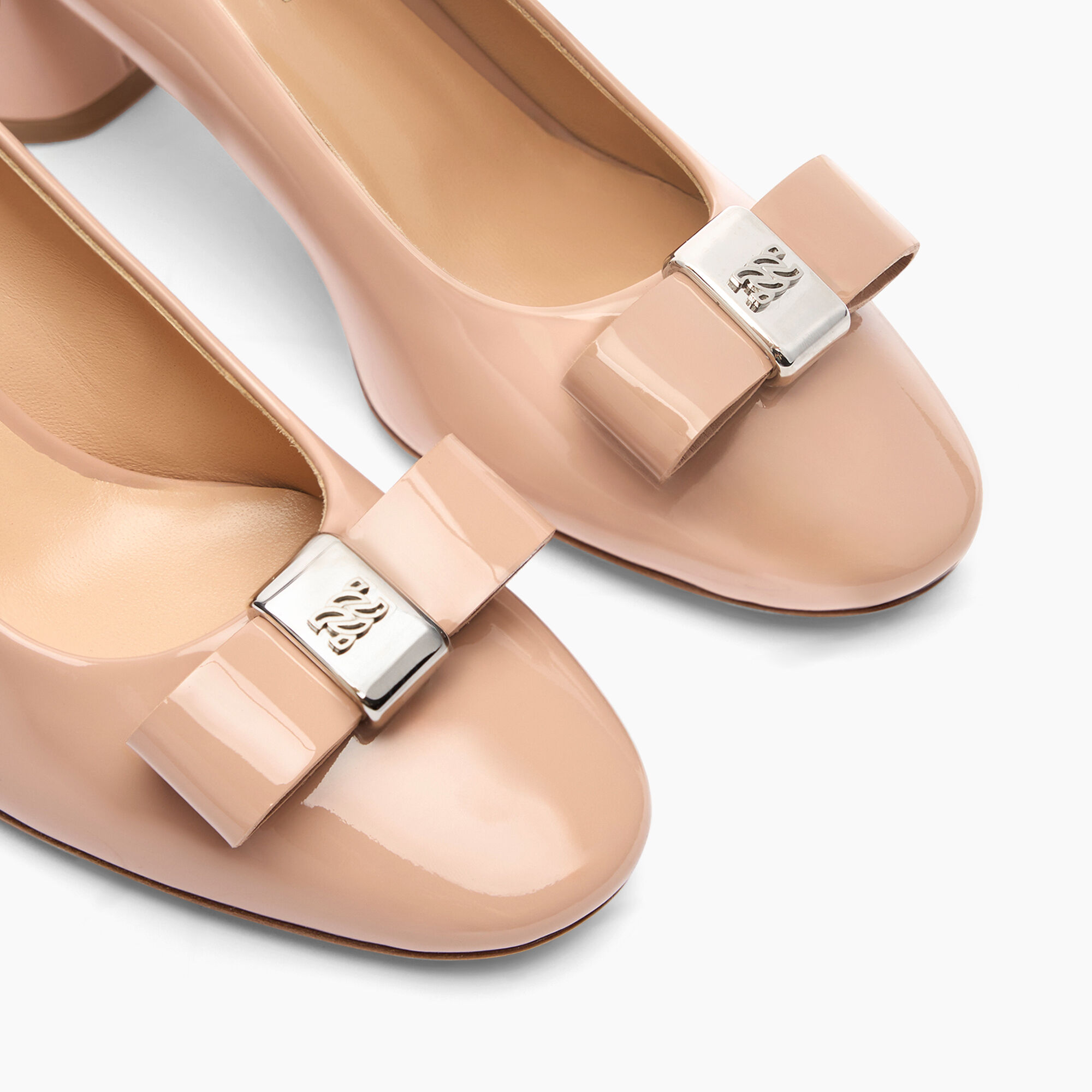 Casadei Cleo Patent Leather Pumps Sand 1F984Y0501C2623
