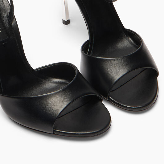 Casadei Blade Black 1L413B100MC1155 Casadei Blade Black 1L413B100MC1155