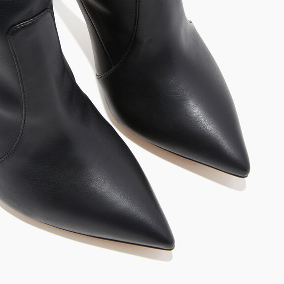 Casadei بوت بليد فوق الركبة أسود 1T023V100MC2148