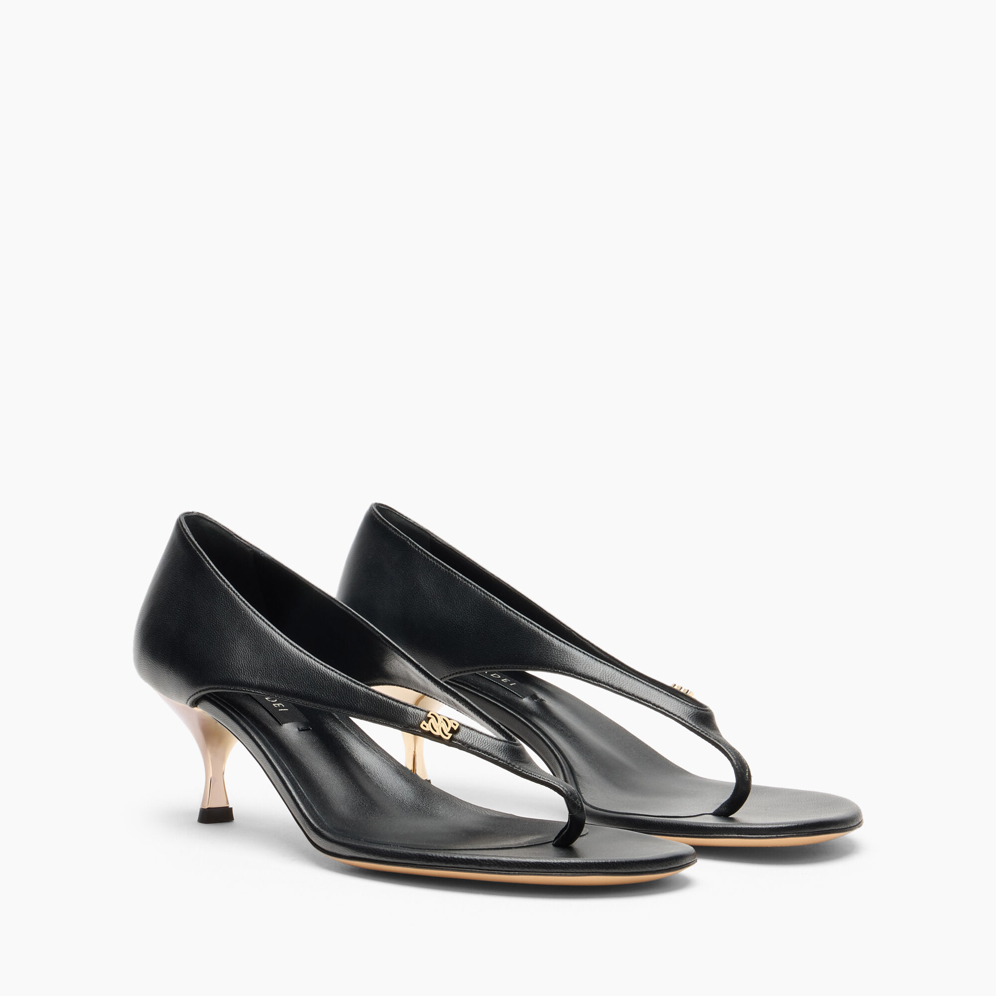 Chic Julia Kitten Sandal in Black for Women | Casadei®