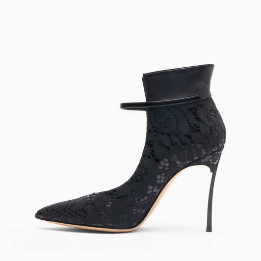 Casadei Liberty Blade Pumps Black 1H038A100MT0546