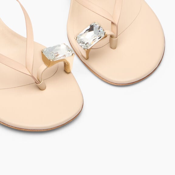 Casadei صنادل كيتن شيك بينك بيتش 1N254B0501C3025 Casadei صنادل كيتن شيك بينك بيتش 1N254B0501C3025