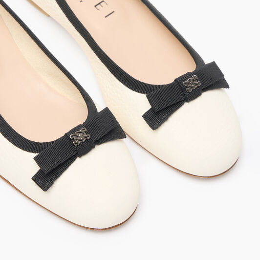 Casadei Leather Ballet Flats Off white 1A285J0101C2363