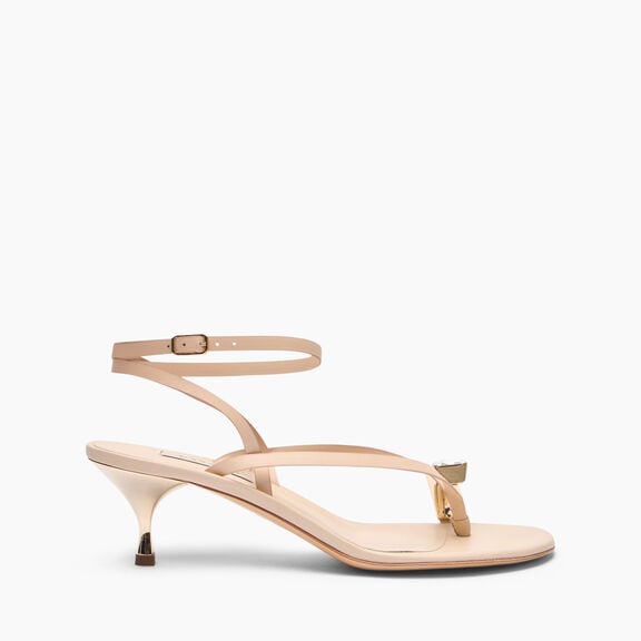 Casadei صنادل كيتن شيك بينك بيتش 1N254B0501C3025 Casadei صنادل كيتن شيك بينك بيتش 1N254B0501C3025