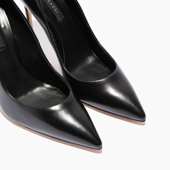 Casadei حذاء بكعب جوليا مينوركا أسود 1F911W1001MINOR Casadei حذاء بكعب جوليا مينوركا أسود 1F911W1001MINOR
