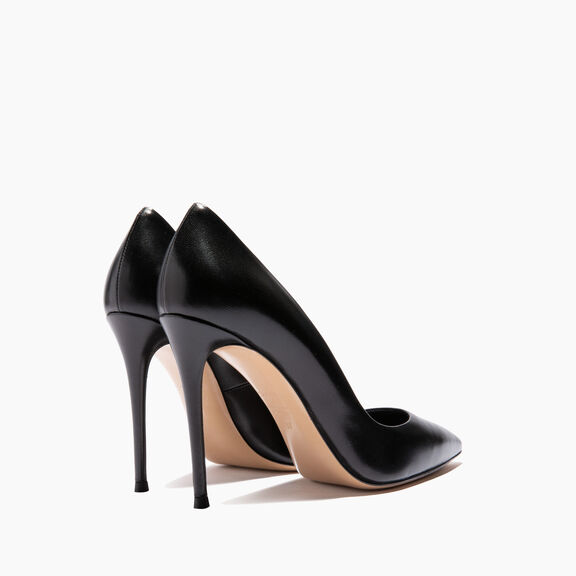 Casadei حذاء بكعب جوليا مينوركا أسود 1F911W1001MINOR Casadei حذاء بكعب جوليا مينوركا أسود 1F911W1001MINOR