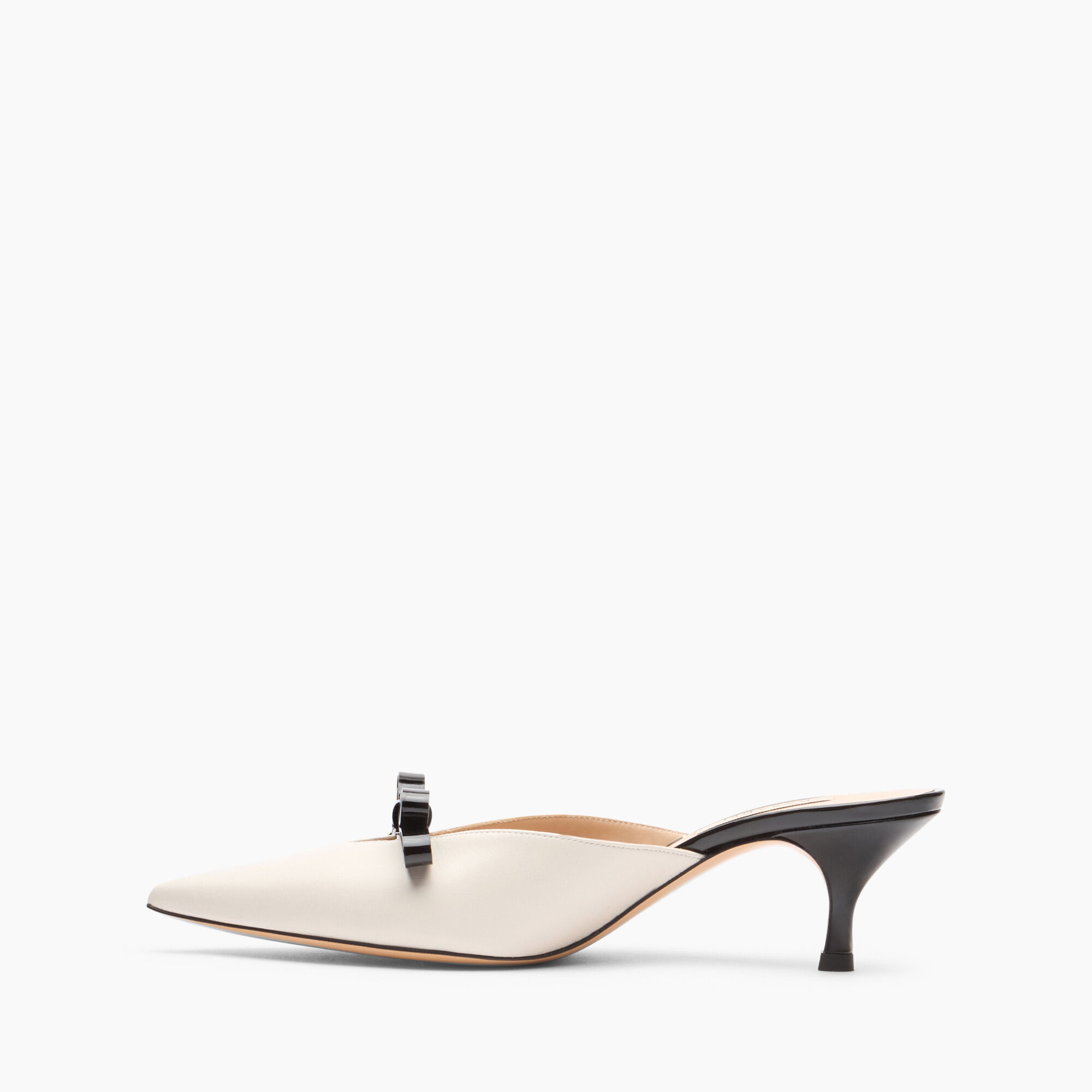 Casadei Juliet Scarlet Kitten Mules أكرو وأسود 1G608Y0501C2479