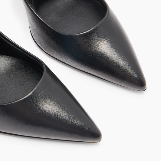 Casadei Julia Minorca Pumps Black 1F009A1001C2832 Casadei Julia Minorca Pumps Black 1F009A1001C2832