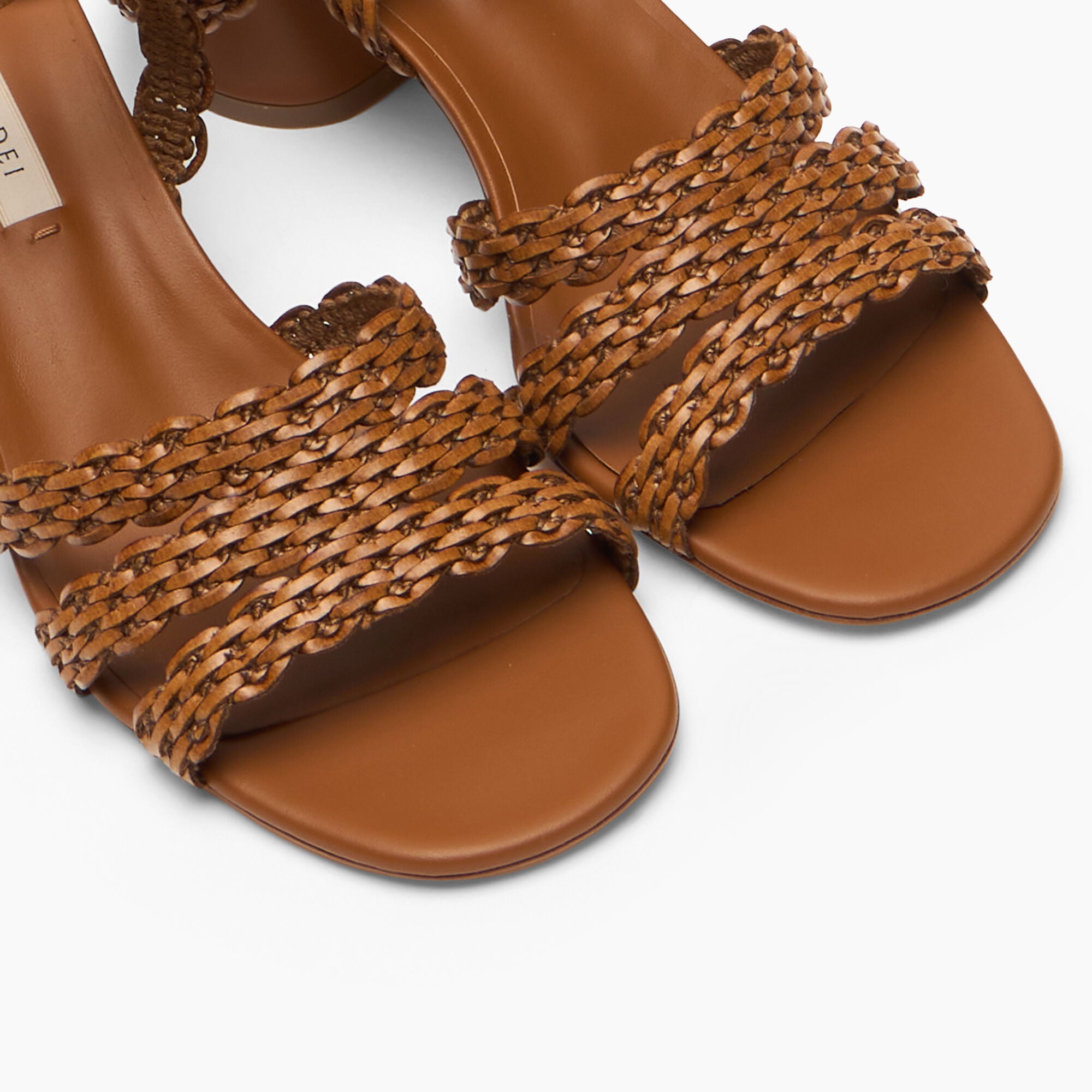 ⭐︎季節の変わり目⭐︎⭐︎CASADEI カサデイCHAIN SANDAL Cleo Avenida Sandal in Havana for Women | Casadei®