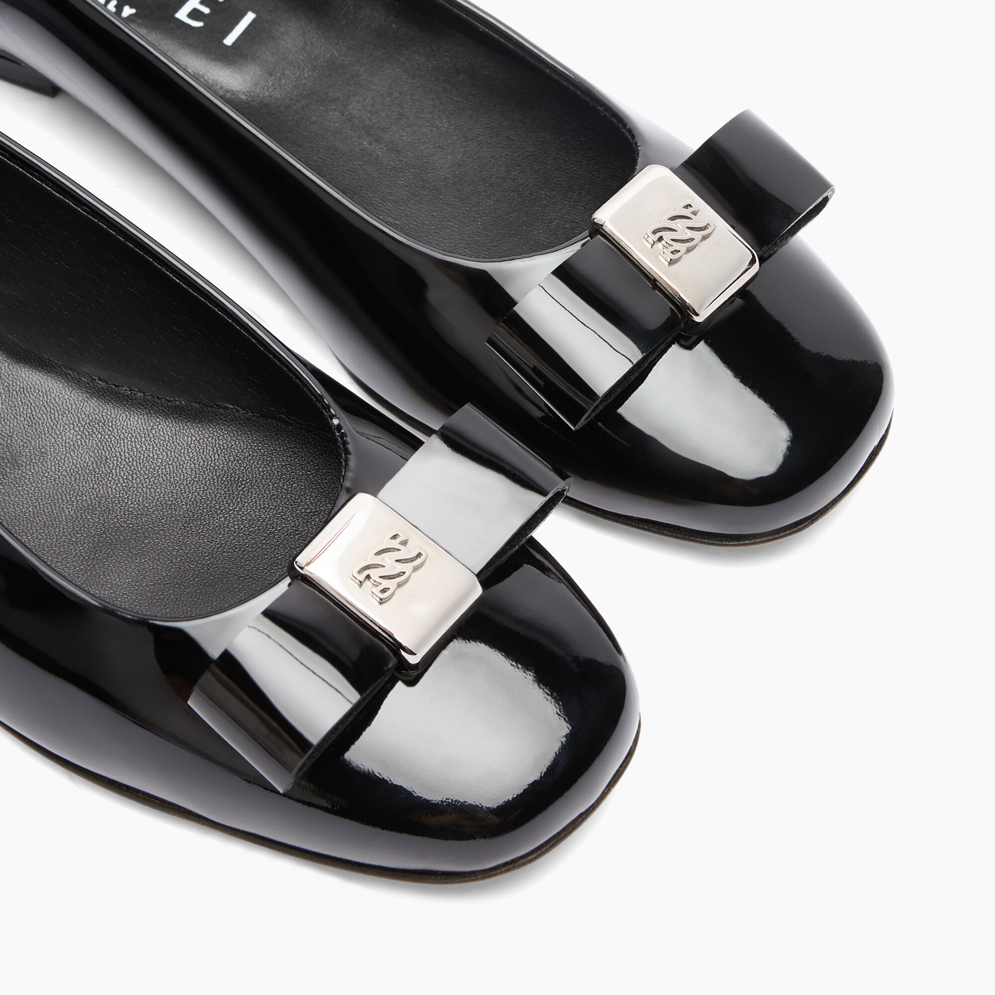 Casadei Patent Leather Ballet Flats Black 1A274Y0101C2623