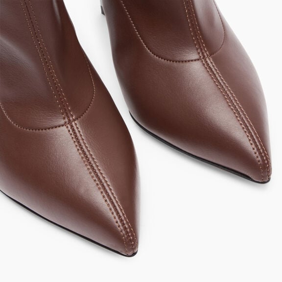 Casadei بوت بليد حليبي 1S330Y100MC2274 Casadei بوت بليد حليبي 1S330Y100MC2274