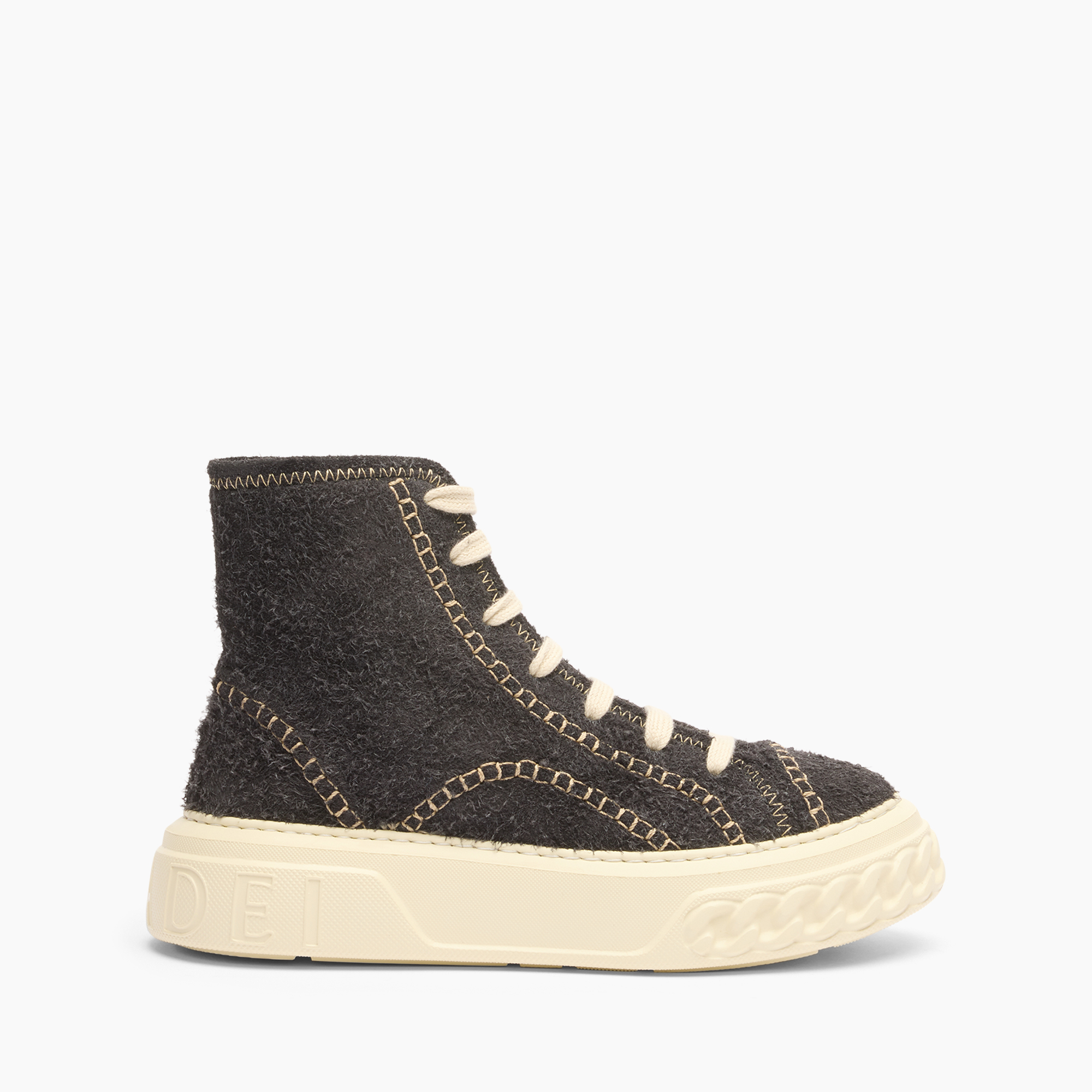 【関税込み】CASADEI Sneakers & Slip-On Stitch Offroad Sneakers in Black for Women | Casadei®
