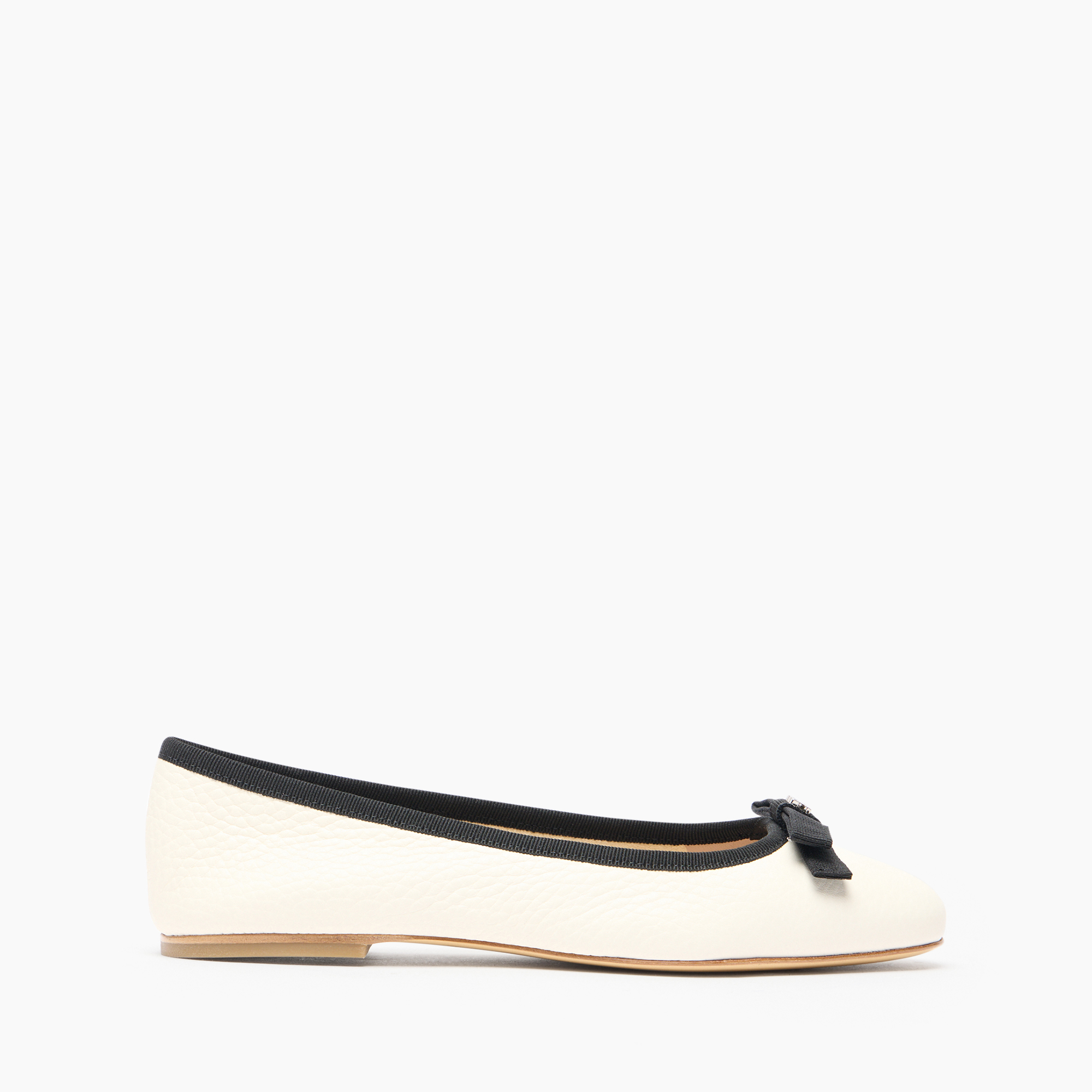 Casadei Leather Ballet Flats In Off White